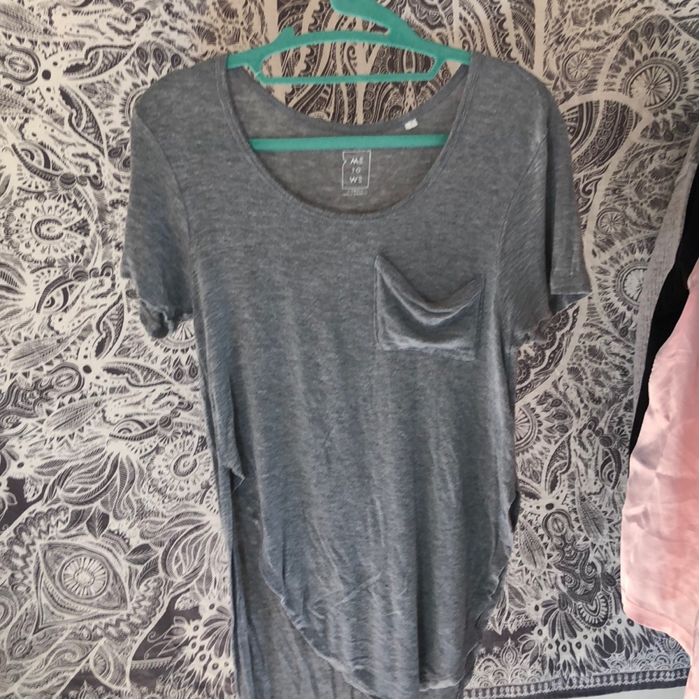 Grey high low tee